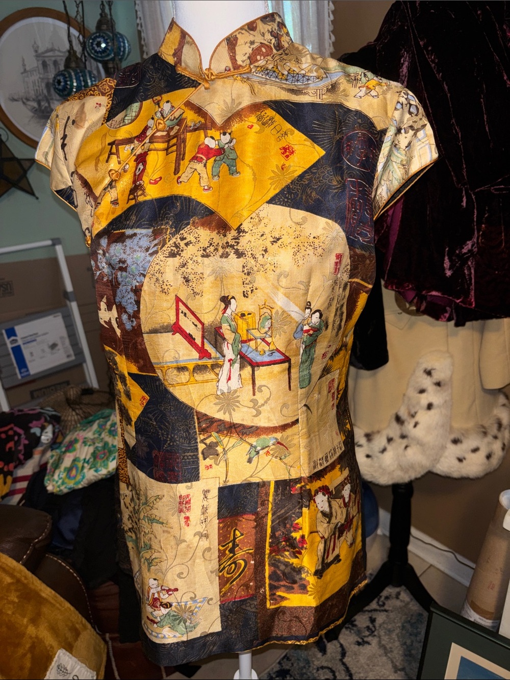 Gold Vintage-Inspired Short Sleeve Cheongsam Shirt